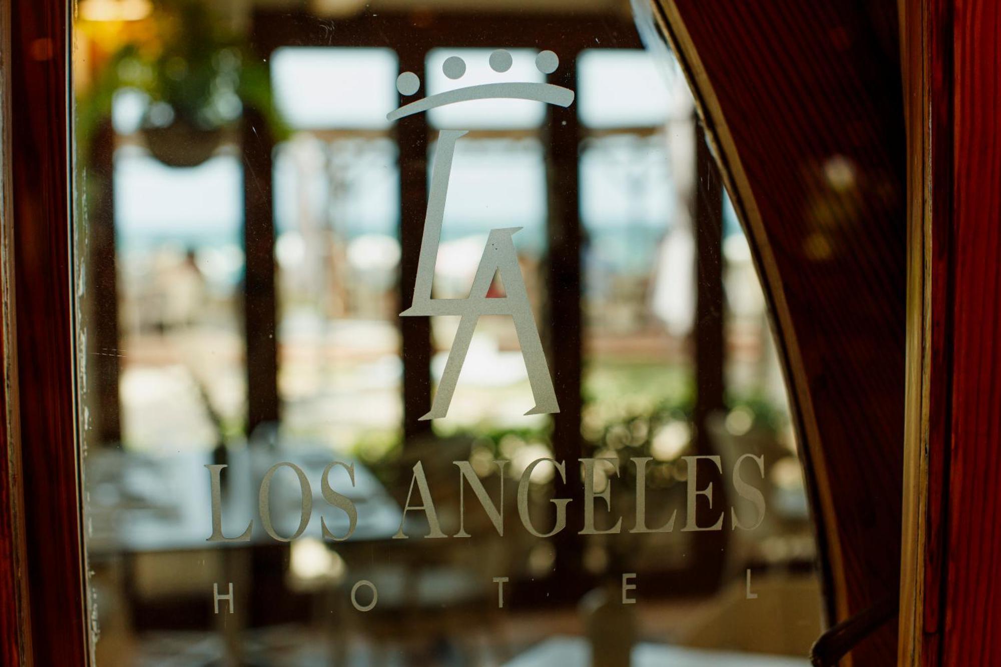 Hotel Los Angeles Дения Экстерьер фото